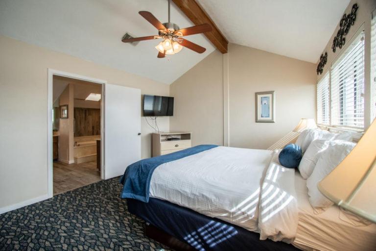 Hotel The Landing At Seven Coves Willis Esterno foto